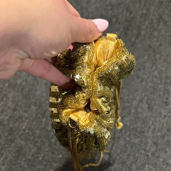 Elegant Gold Drawstring Evening Bag - Picture 3 of 4